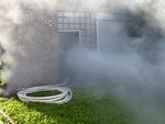 Bild vergr��ern: Atemschutztrupp im Innenangriff bei der Brandbek�mpfung