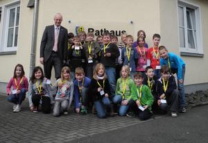 Bild vergr��ern: Zu Gast im Rathaus war jetzt die Klasse 3c der Grundschule Burbach.