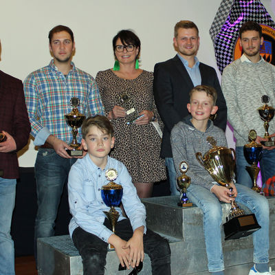 Bild vergr��ern: Der AMC Burbach ehrte im Burbacher B�rgerhaus seine aktiven Sportlerinnen und Sportler