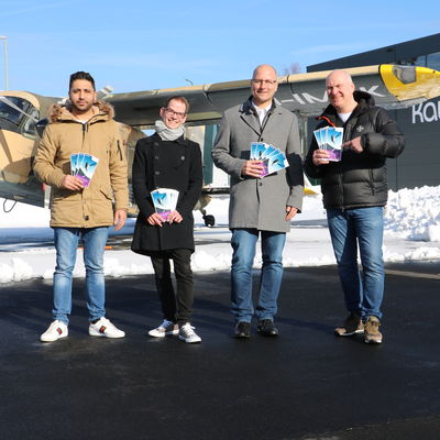 Bild vergr��ern: Ab Mai starten die Erlebnisf�hrungen �ber den Siegerland-Flughafen. Die Organisatoren freuen sich auf die Besucher und G�ste.