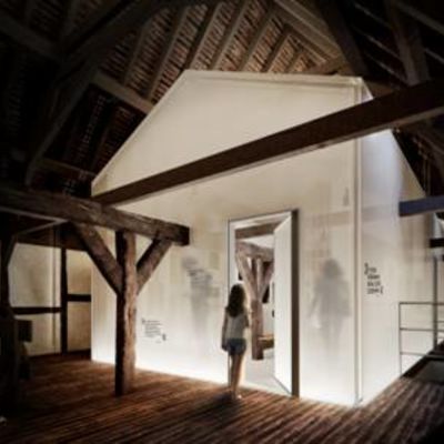 Bild vergr��ern: Haus in Haus (Modell)