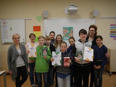 Bild vergr��ern: Die Sch�lerinnen und Sch�ler der Jahrgangsstufe 6 der GMS Burbach-Neunkirchen bewiesen auch in diesem Jahr mit ihren eigenen Geschichten viel Kreativit�t und stellten im Rahmen des Wettbewerbes wieder ihr K�nnen unter Beweis.