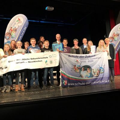 Bild vergr��ern: Die Gemeinschaftliche Sekundarschule Burbach-Neunkirchen erhielt die Auszeichnung 