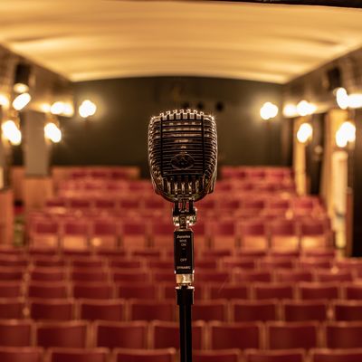 Bild vergr��ern: Das Heimhof-Theater wird auch dieses Jahr vielen K�nstlerinnen und K�nstlern eine sch�ne B�hne bieten - und dem Publikum ein abwechslungsreiches Jahresprogramm.