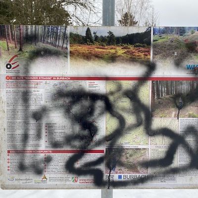 Bild vergr��ern: 20210216 PM Vandalismus entlang Wanderwege 1