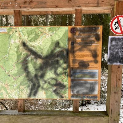 Bild vergr��ern: 20210216 PM Vandalismus entlang Wanderwege 3
