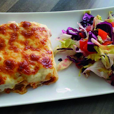 Bild vergr��ern: H�hnchen-Gratin mit Bechamel-So�e aus t�rkischer K�che: Besamalli patatesli tavuk.