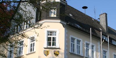 Bild vergr��ern: Rathaus Burbach