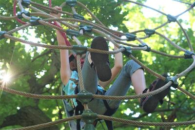 Bild vergr��ern: Im Rahmen der Burbacher Ferienspiele gibt es einiges zu erleben. Auch der Besuch des Kletterparks in Bad Marienberg steht auf dem Programm.