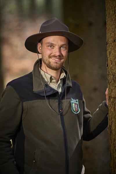 Bild vergr��ern: Ranger Jannick R�sche ist das neue Gesicht auf dem Rothaarsteig.