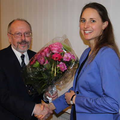 Bild vergr��ern: Dr. Gerhard Zoubek, Vorsitzender des Regionalvereins LEADER-Region 3-L�nder-Eck, begr��te die neue Regionalmanagerin Anne-Kathrin Ho�.