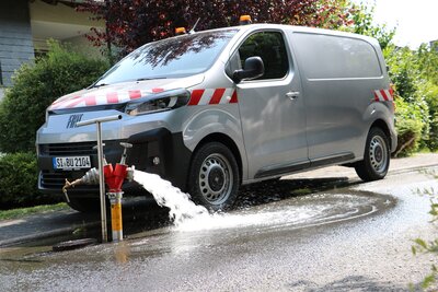 Bild vergr��ern: Die Gemeindewerke f�hren aktuell umfassende Sp�lungen der Trinkwasserleitungen durch.