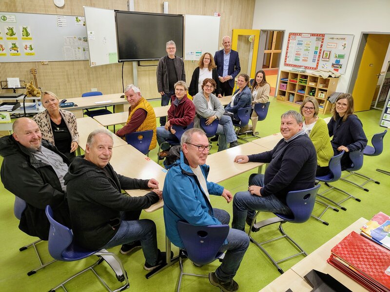 20251031 BI Einweihung Anbau Grundschule Holzhausen