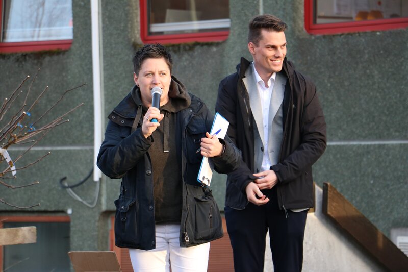 20251112 PM 55 Willkommensb�ume �bergeben (1)